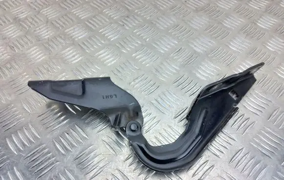 Engine bonnet/hood hinges