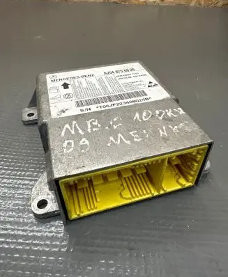 Mercedes-Benz C AMG W204 Airbag control unit/module A2048706826 5WK44004
