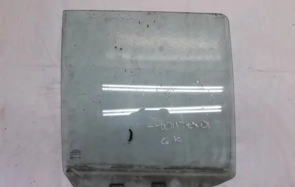 Opel Frontera A Rear door window glass