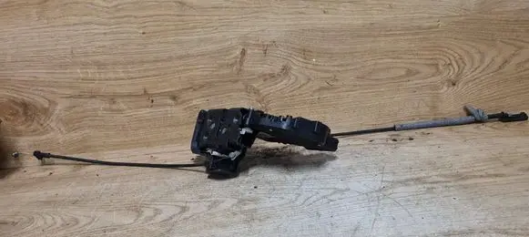 Volvo V70 Front door lock 31253665 A048317 986902104