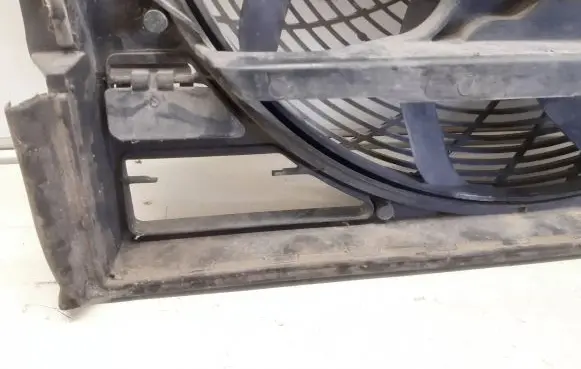 BMW 5 E39 Air conditioning (A/C) fan (condenser) 8370993