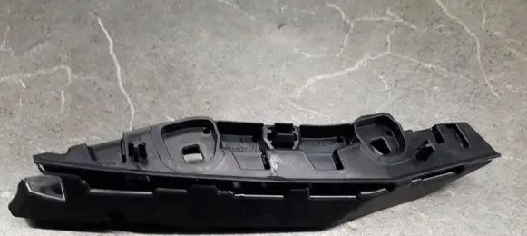 Skoda Scala Front bumper mounting bracket 657807183A