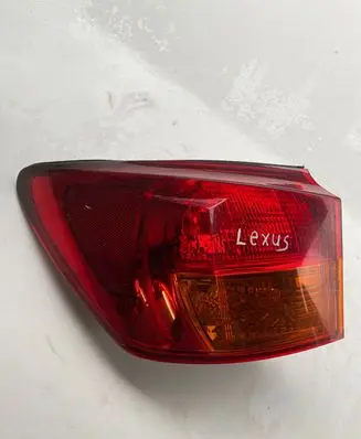 Lexus IS 220D-250-350 Rear/tail lights