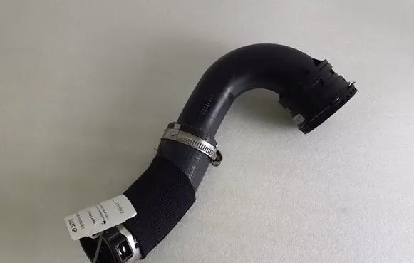 Jaguar E-Pace Intercooler hose/pipe GJ326C782AA HJ326C646