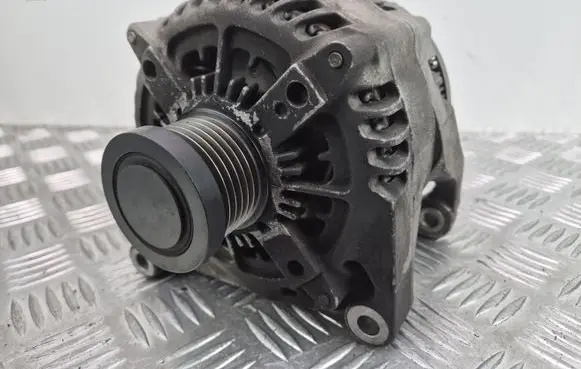 BMW X1 E84 Generator/alternator 7605478