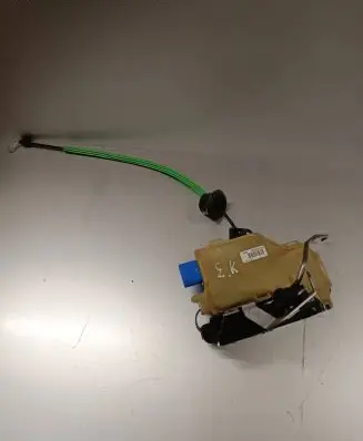 Audi A8 S8 D3 4E Rear door lock 4E0839015B