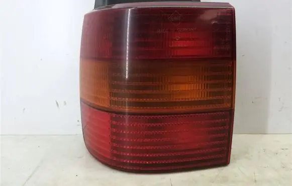 Volkswagen PASSAT B4 Rear/tail lights