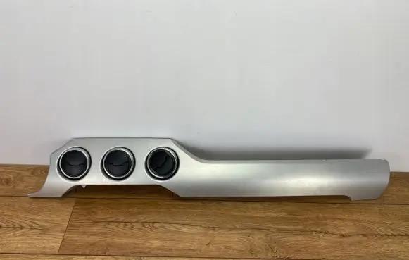 Ford Mustang VI Dashboard trim 