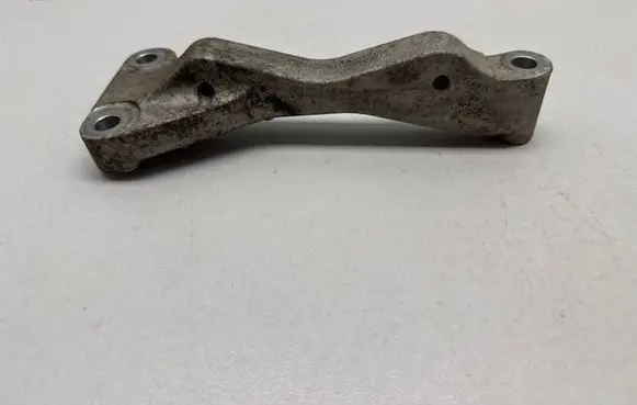 Chrysler Pacifica Driveshaft support bearing bracket 52123981AA