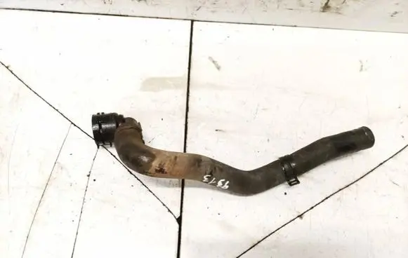 Volkswagen Golf V Engine coolant pipe/hose