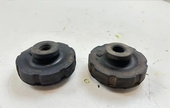Audi A4 S4 B7 8E 8H Rear coil spring rubber mount 8E0512149
