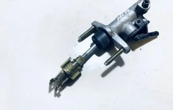 Toyota Yaris Clutch master cylinder