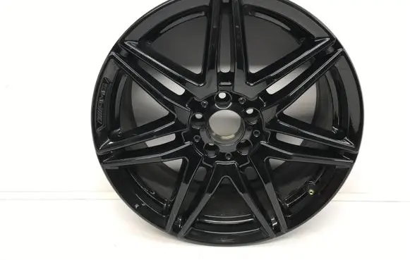 Mercedes-Benz Vito Viano W447 R19 alloy rim A4474015100