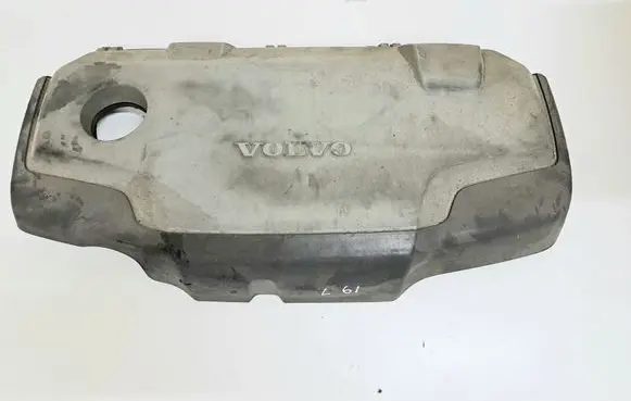 Volvo V70 Engine cover (trim)