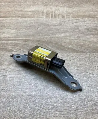 Toyota Prius (XW20) Airbag deployment crash/impact sensor 8983347030 1879000911