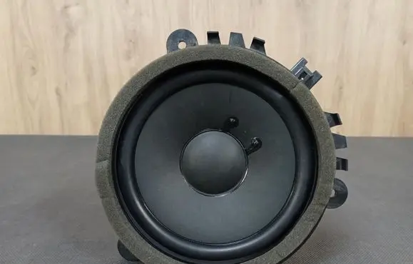 Volvo V40 Cross country Front door speaker 30657445