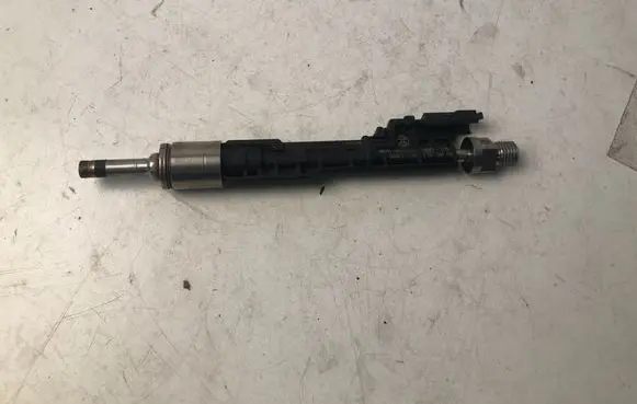 Fuel injector