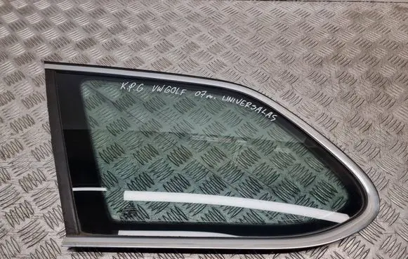 Volkswagen Golf V Rear side window 43R004584 E000265
