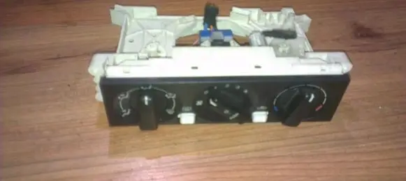 Mitsubishi Carisma Climate control unit mr360465