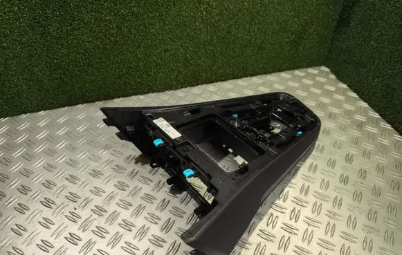 Renault Arkana Center console 969125627R