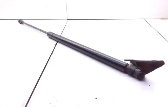 Toyota Corolla E120 E130 Tailgate/trunk strut/damper 6895002040