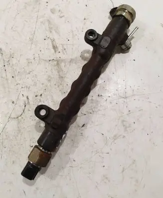 Toyota RAV 4 (XA40) Fuel main line pipe 03032307