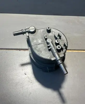 Peugeot 206 Fuel filter housing 
