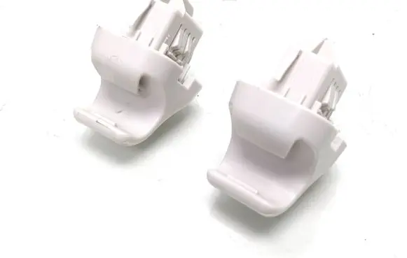 Sun visor clip/hook/bracket