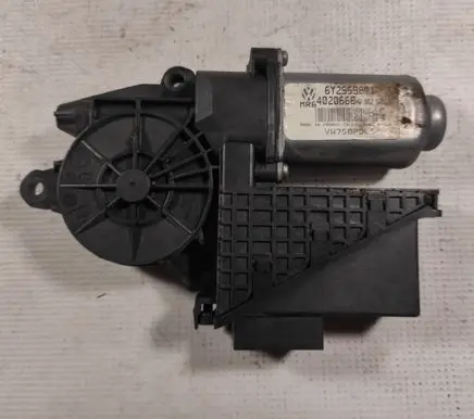 Volkswagen Transporter - Caravelle T5 Front door window regulator motor 6Y2959801