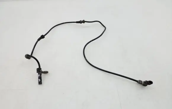 Mercedes-Benz S W221 ABS brake wheel speed sensor A2215400317