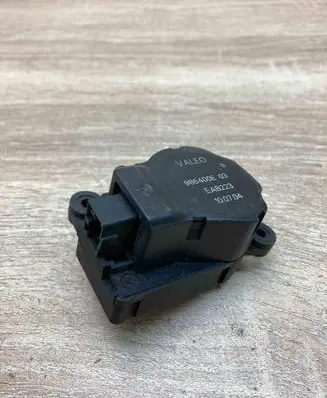 BMW 1 E81 E87 Air flap motor/actuator 985400E EAB223