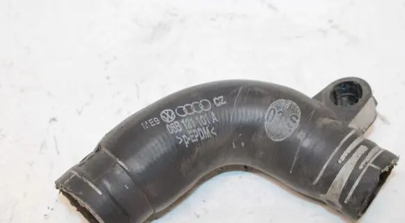 Audi A4 S4 B6 8E 8H Engine coolant pipe/hose 06B121101A
