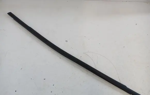 Peugeot 3008 II Rear door glass trim molding 9811247580
