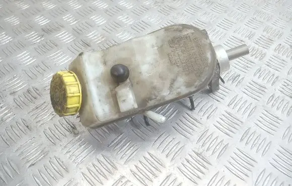 Volkswagen Transporter - Caravelle T5 Master brake cylinder