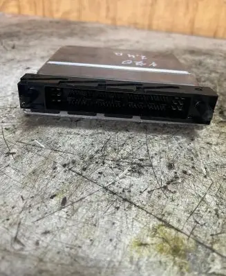 Volvo V70 Engine control unit/module 30646978A 1039S04101 0281011441