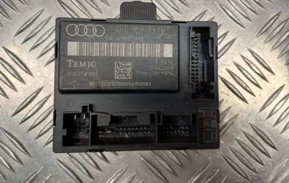 Audi A6 S6 C6 4F Door control unit/module 4F0959793B 4F0910793B