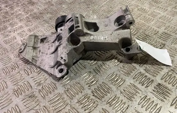 Nissan Qashqai+2 Generator/alternator bracket 8200669494