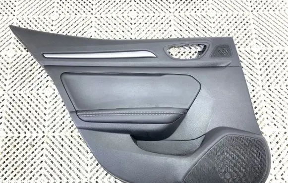 Renault Megane IV Rear door card panel trim 186025712