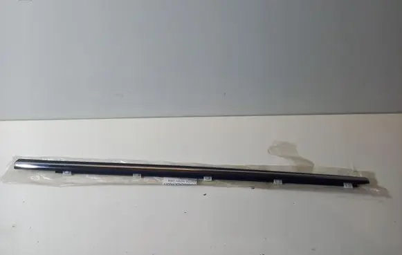 Hyundai i40 Rear door trim (molding) 822203Z000