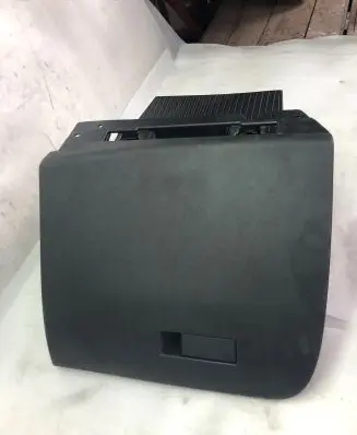 Opel Mokka B Glove box 9830429480