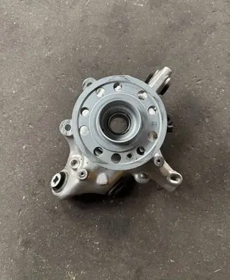Mercedes-Benz GLC C254 Rear wheel hub spindle/knuckle A2140100