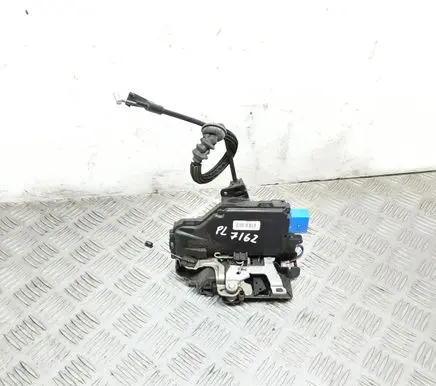 Skoda Octavia Mk2 (1Z) Front door lock 3D2837016 A00474