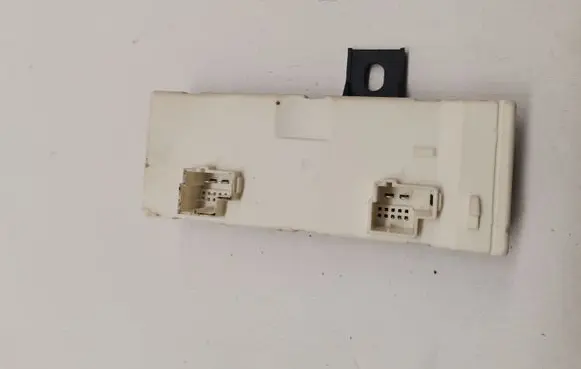 Mercedes-Benz E W213 Tailgate/trunk control unit/module A2139004711