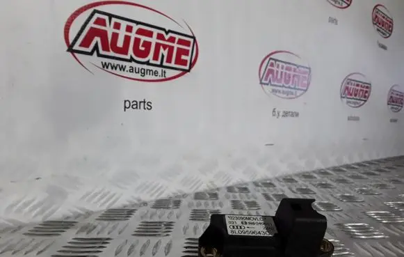Audi A3 S3 8L Airbag deployment crash/impact sensor 8L0959643C