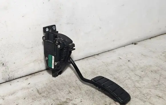 Renault Master II Accelerator throttle pedal 7700314525