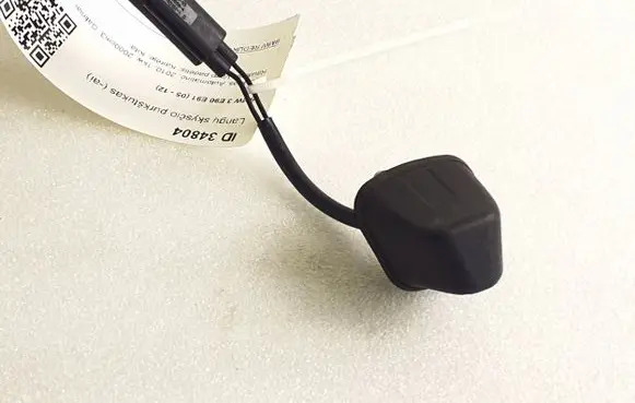 BMW 3 E90 E91 Windshield washer spray nozzle 8365385