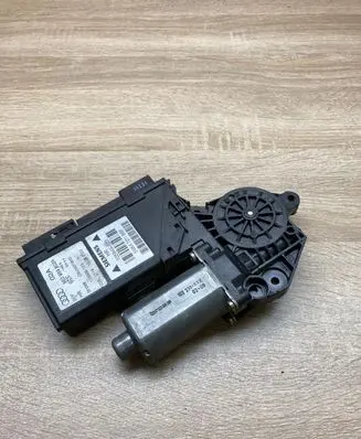 Audi A4 S4 B6 8E 8H Rear door window regulator motor 8E0959802A 5WK47011BBF 0130821766