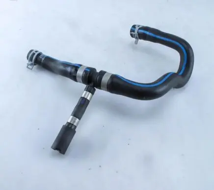 Ford Kuga II Engine coolant pipe/hose LX6118D481HBF