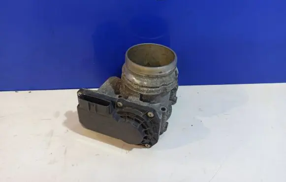 Volvo S60 Throttle valve 31410411 31465575