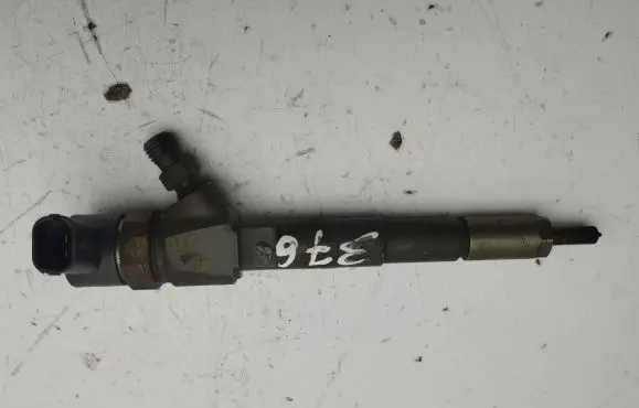 Fuel injector